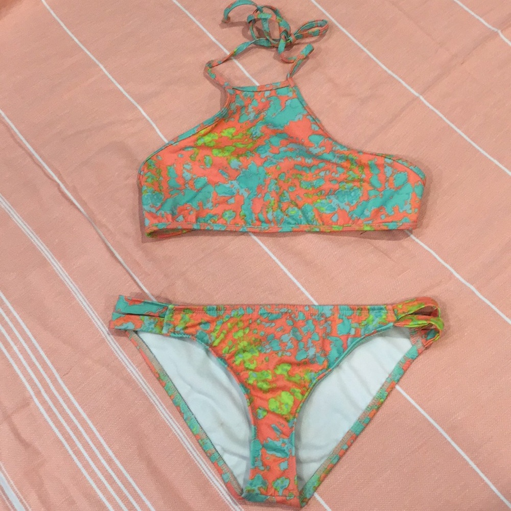 Hurley halter bikini set